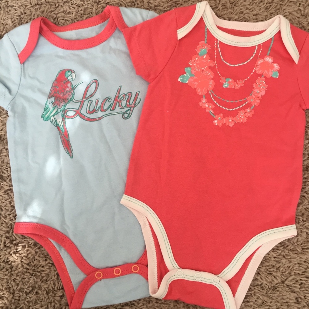 BRAND NEW LUCKY BRAND ONSIE SET